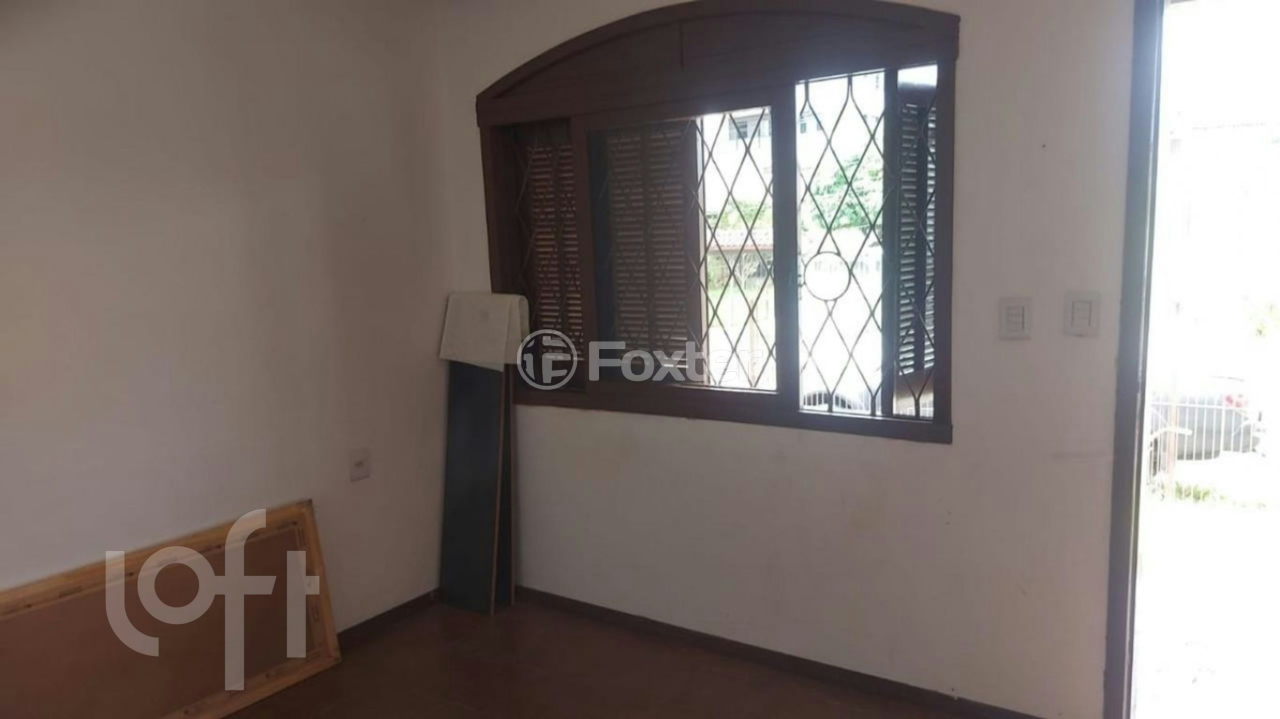 Casa à venda com 4 quartos, 200m² - Foto 4