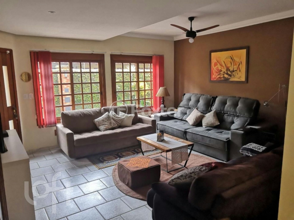 Casa de Condomínio à venda com 3 quartos, 190m² - Foto 2