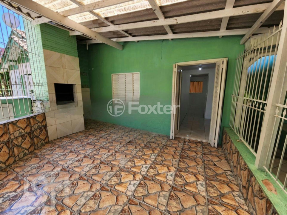 Casa à venda com 4 quartos, 295m² - Foto 1