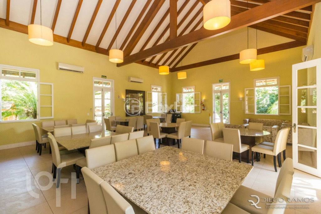Casa de Condomínio à venda com 3 quartos, 222m² - Foto 47