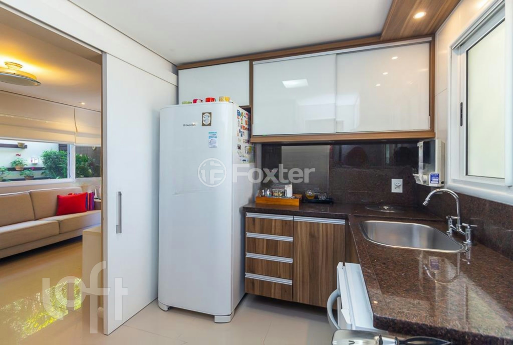 Casa de Condomínio à venda com 3 quartos, 222m² - Foto 22