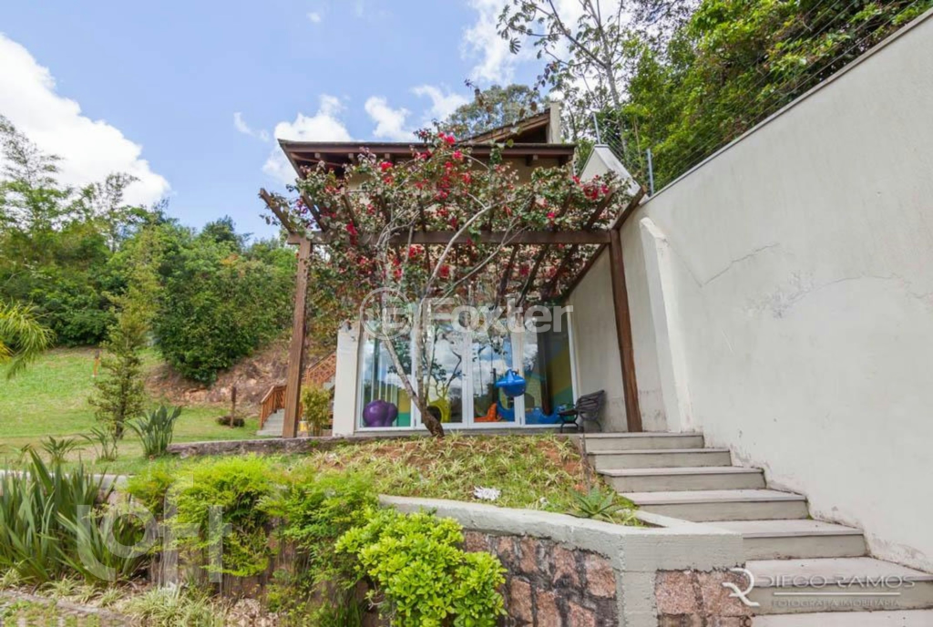 Casa de Condomínio à venda com 3 quartos, 222m² - Foto 54