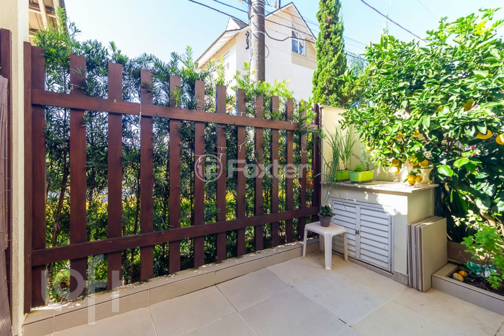Casa de Condomínio à venda com 3 quartos, 222m² - Foto 26