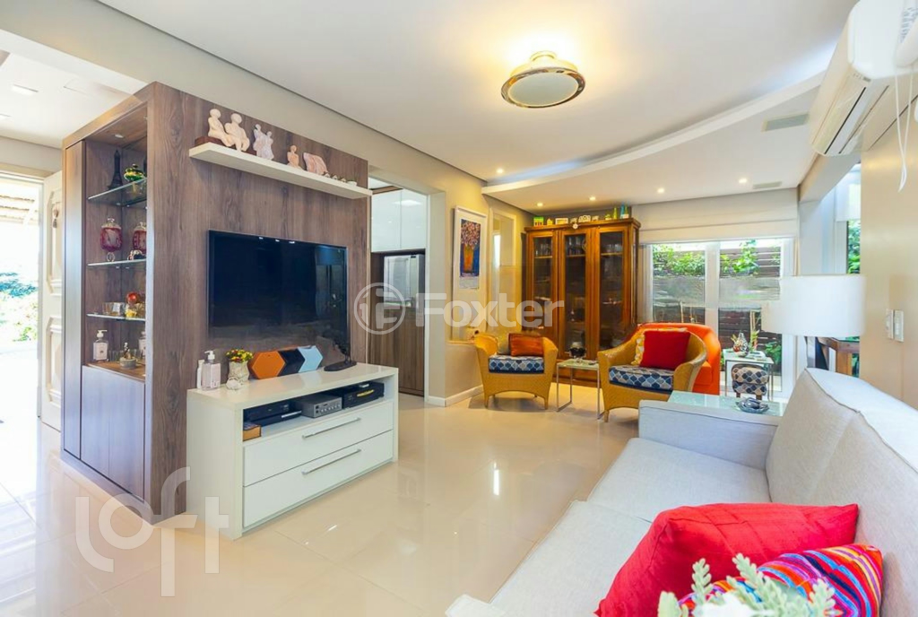 Casa de Condomínio à venda com 3 quartos, 222m² - Foto 1