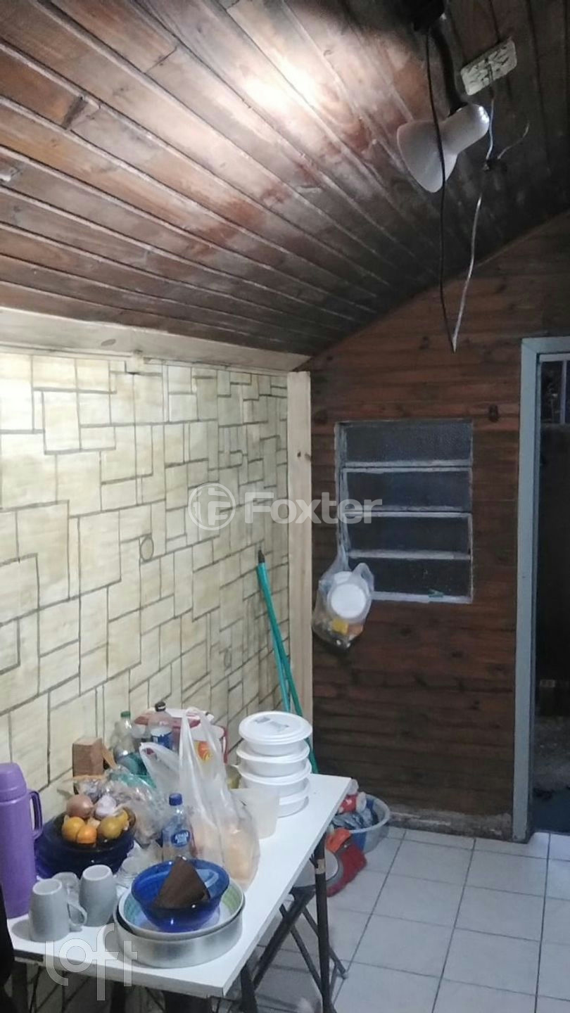 Apartamento à venda com 2 quartos, 70m² - Foto 2