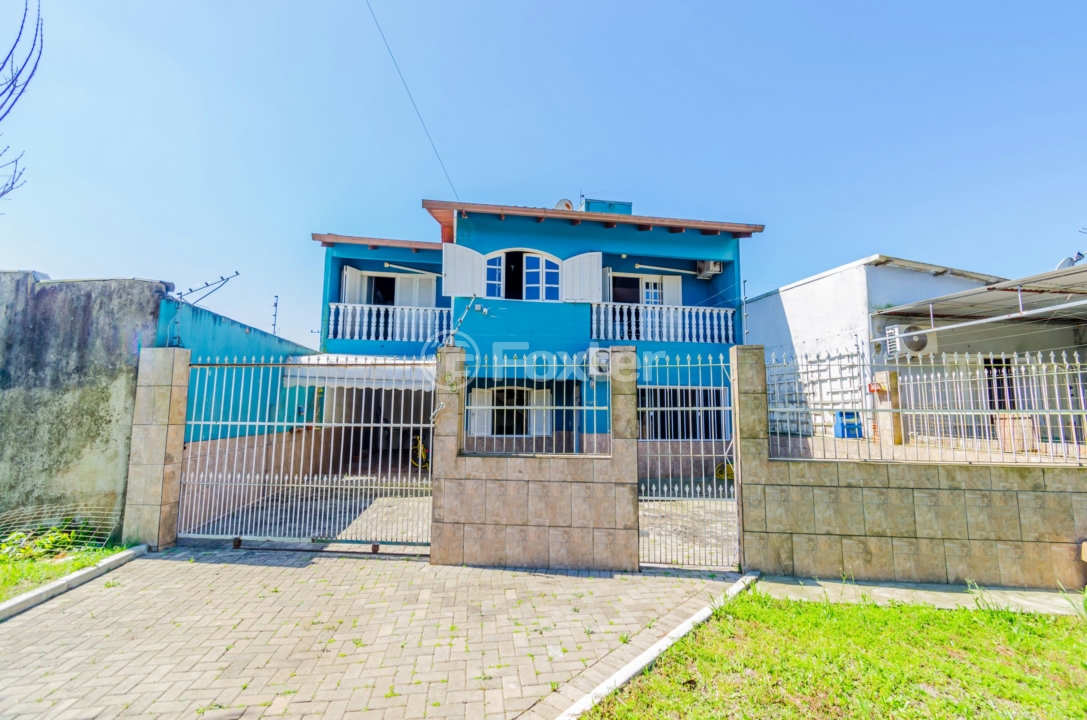 Casa à venda com 3 quartos, 200m² - Foto 1