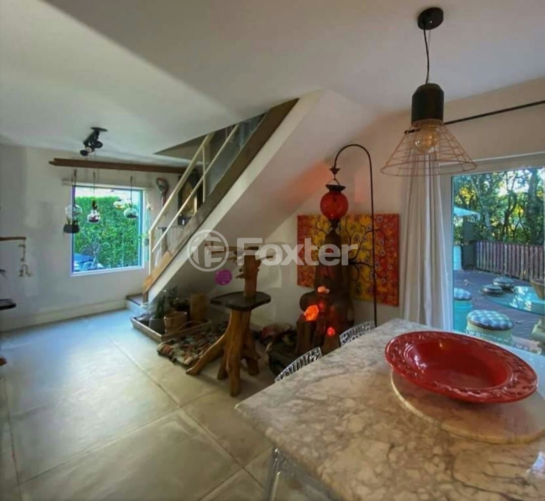 Casa de Condomínio à venda com 3 quartos, 147m² - Foto 3
