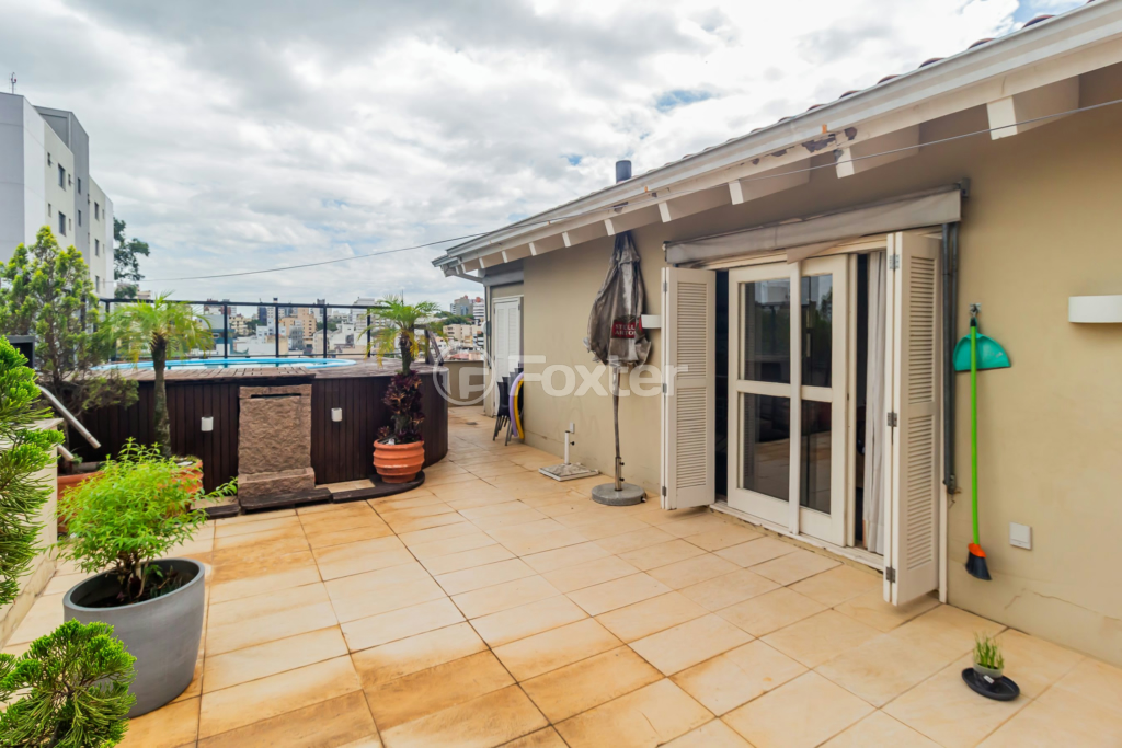 Cobertura à venda com 3 quartos, 245m² - Foto 1
