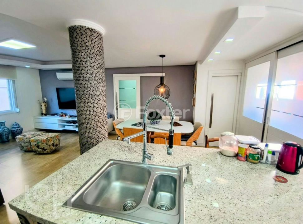 Apartamento à venda com 3 quartos, 100m² - Foto 2