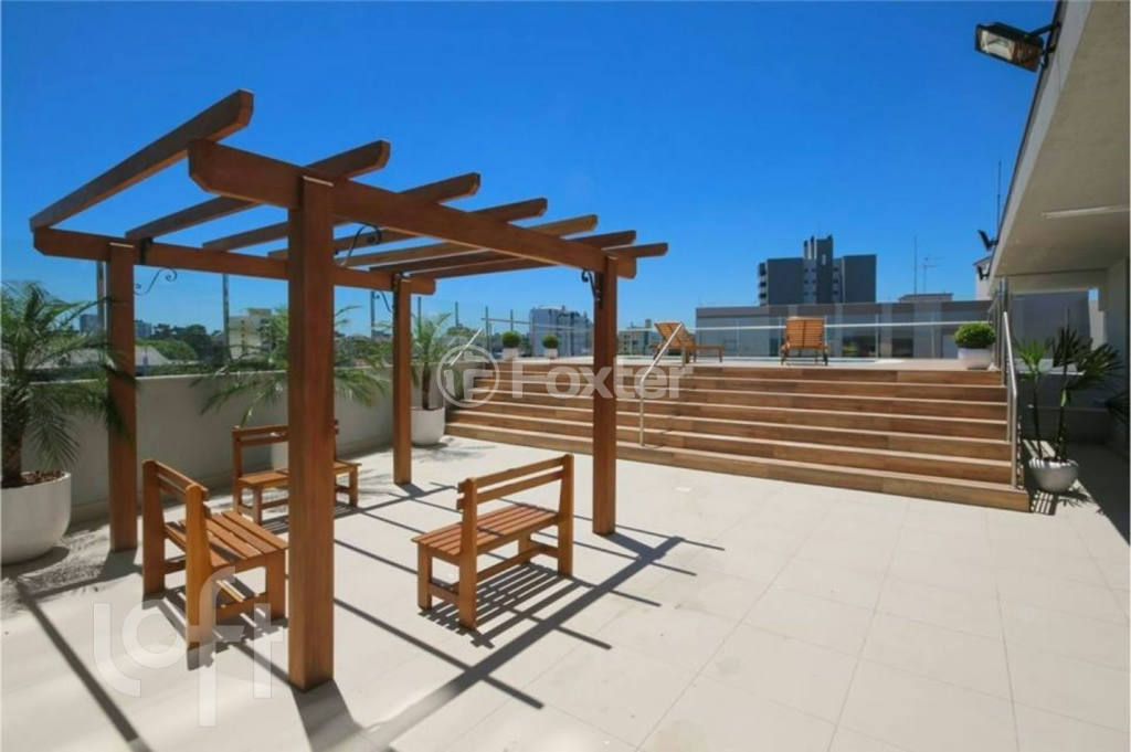 Apartamento à venda com 3 quartos, 131m² - Foto 1