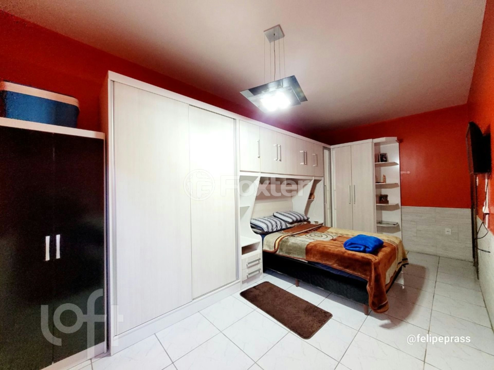 Casa à venda com 6 quartos, 242m² - Foto 17