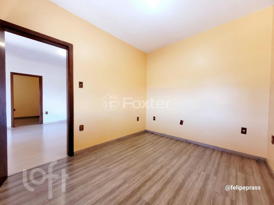 Casa à venda com 6 quartos, 242m² - Foto 6