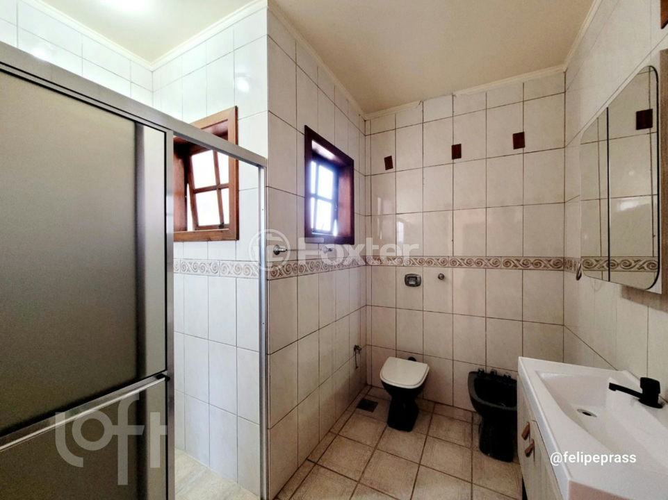 Casa à venda com 6 quartos, 242m² - Foto 19