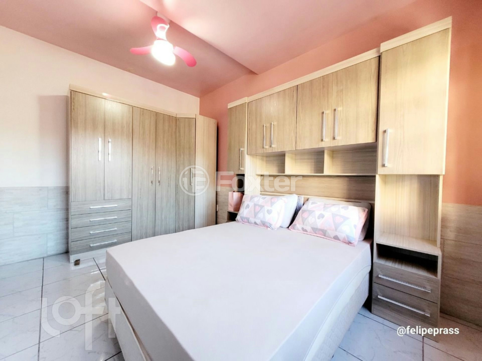 Casa à venda com 6 quartos, 242m² - Foto 15