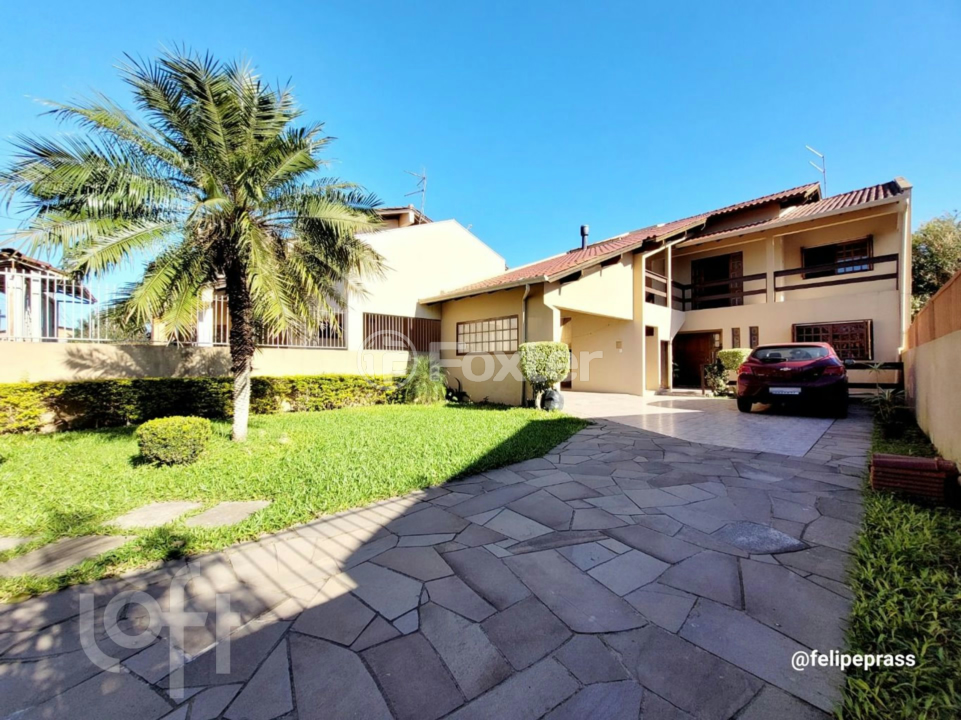 Casa à venda com 6 quartos, 242m² - Foto 23
