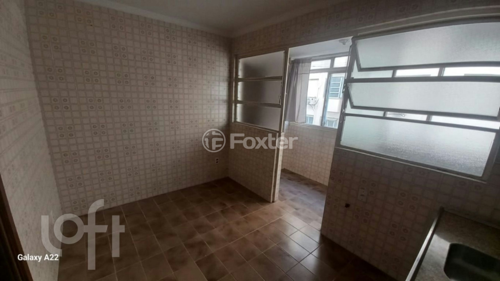 Apartamento à venda com 2 quartos, 75m² - Foto 4