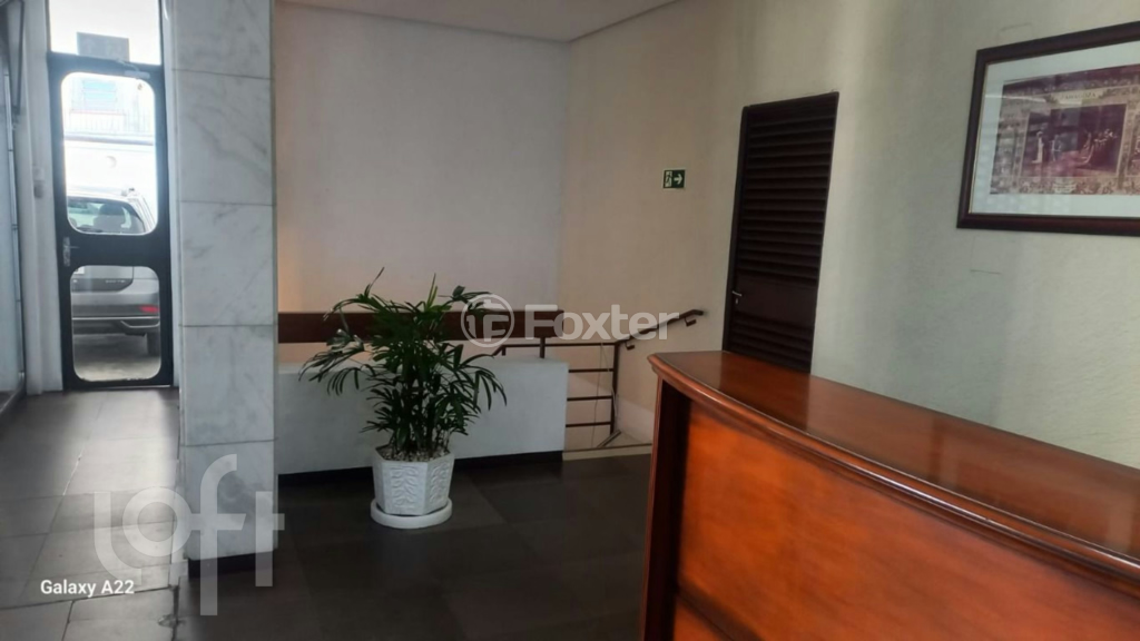 Apartamento à venda com 2 quartos, 75m² - Foto 21