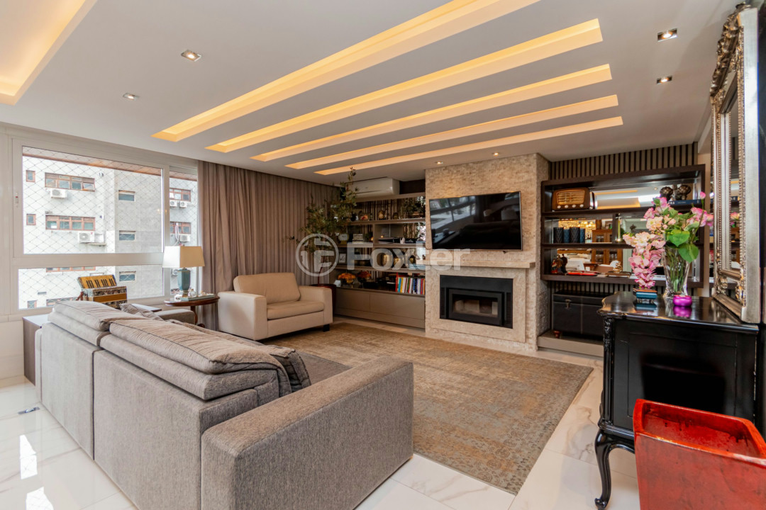 Apartamento à venda com 3 quartos, 209m² - Foto 4