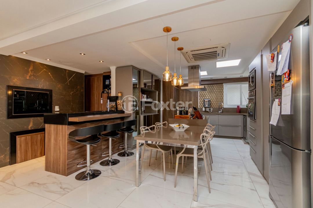Apartamento à venda com 3 quartos, 209m² - Foto 12