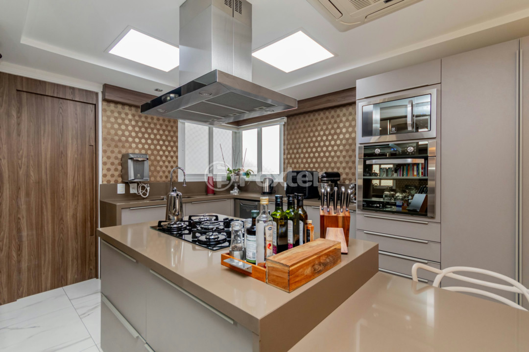 Apartamento à venda com 3 quartos, 209m² - Foto 13