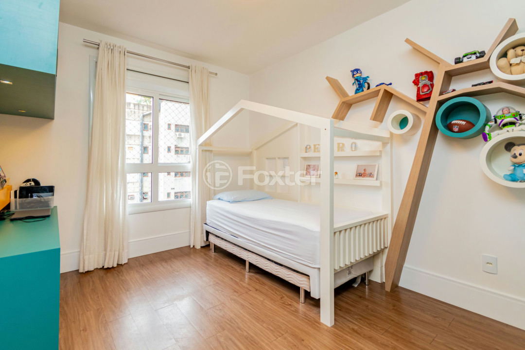 Apartamento à venda com 3 quartos, 209m² - Foto 19