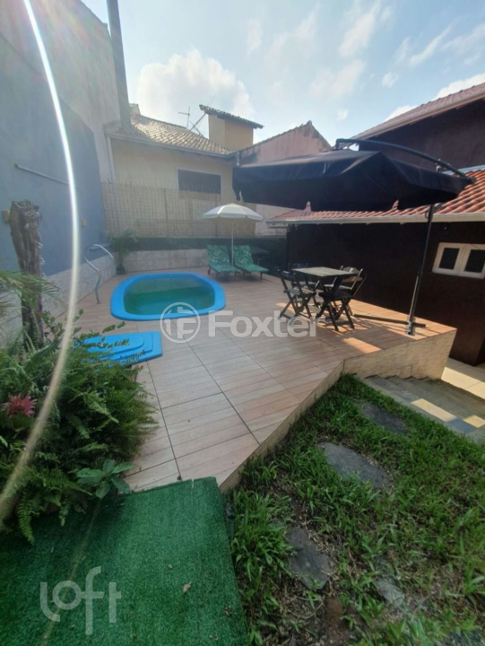 Casa à venda com 4 quartos, 266m² - Foto 12