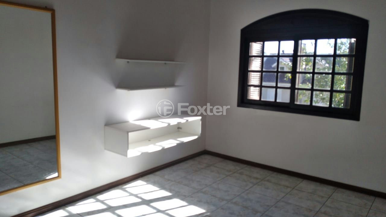 Casa de Condomínio à venda com 4 quartos, 220m² - Foto 5