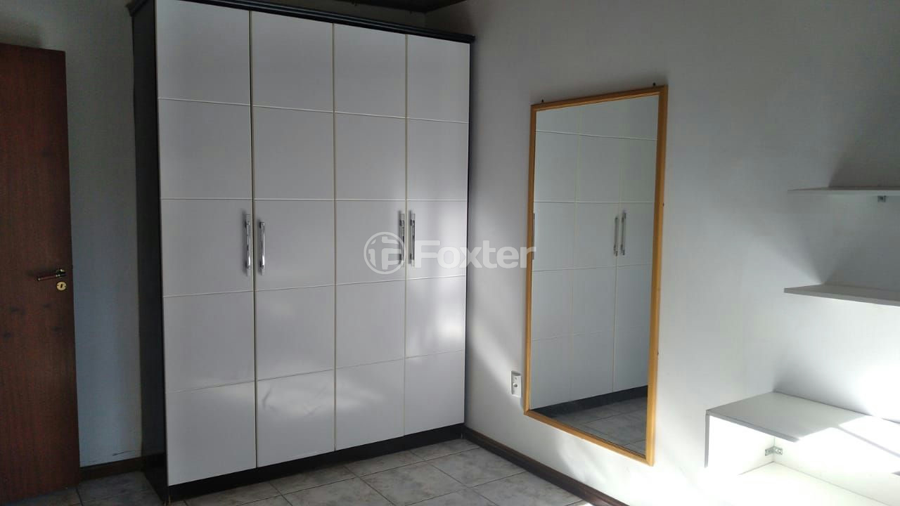 Casa de Condomínio à venda com 4 quartos, 220m² - Foto 6