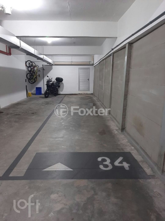 Apartamento à venda com 3 quartos, 140m² - Foto 17