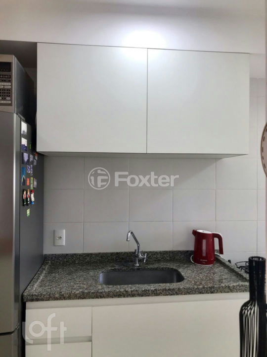 Apartamento à venda com 3 quartos, 75m² - Foto 9