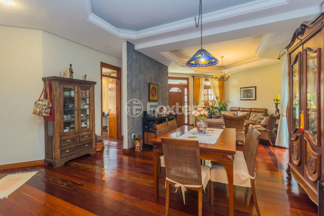 Casa de Condomínio à venda com 4 quartos, 252m² - Foto 16