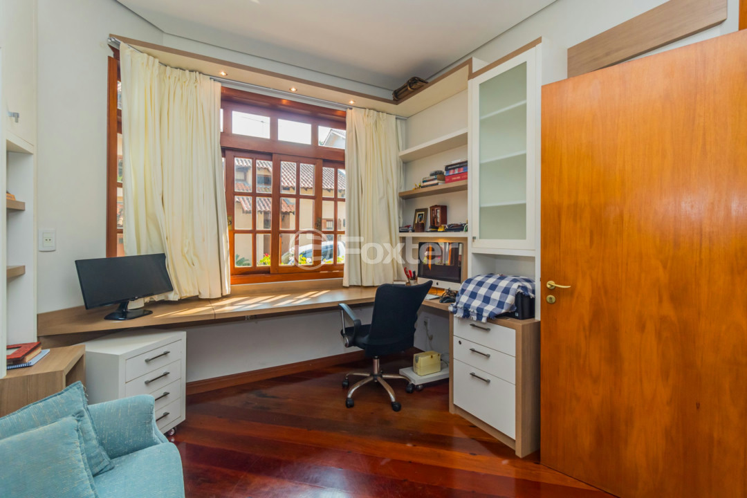 Casa de Condomínio à venda com 4 quartos, 252m² - Foto 24