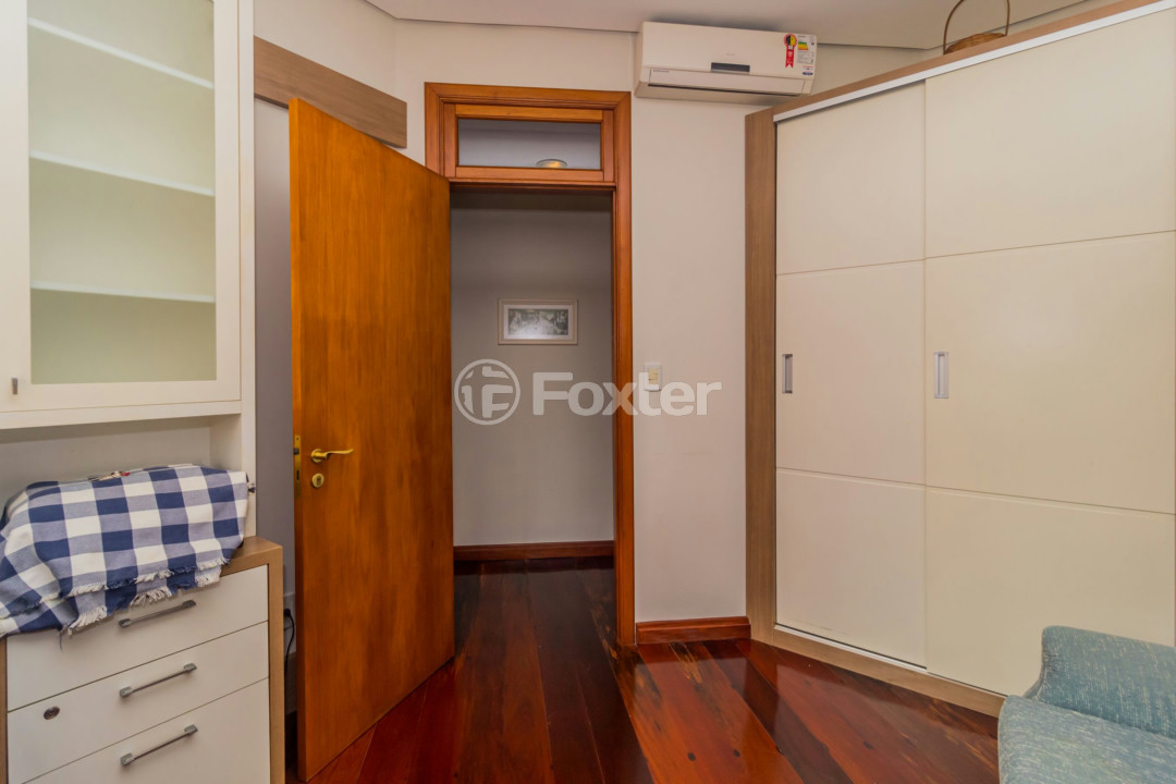 Casa de Condomínio à venda com 4 quartos, 252m² - Foto 22