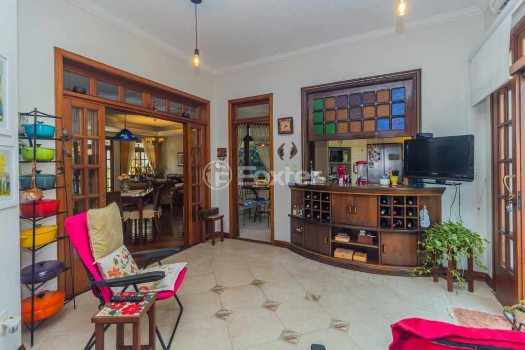 Casa de Condomínio à venda com 4 quartos, 252m² - Foto 9