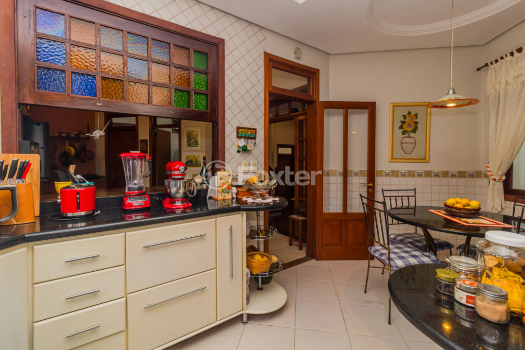Casa de Condomínio à venda com 4 quartos, 252m² - Foto 17