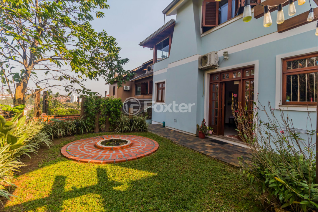 Casa de Condomínio à venda com 4 quartos, 252m² - Foto 11