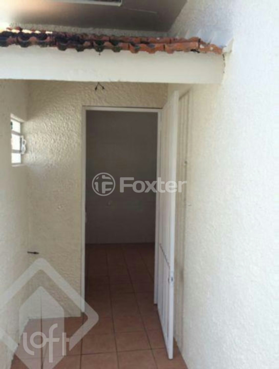 Casa à venda com 2 quartos, 90m² - Foto 4