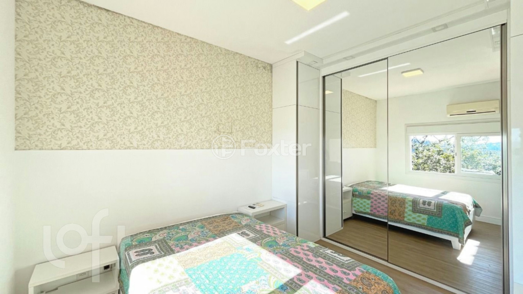 Casa à venda com 3 quartos, 119m² - Foto 10
