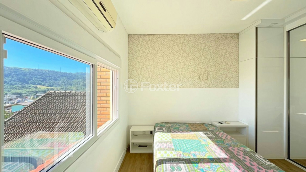 Casa à venda com 3 quartos, 119m² - Foto 7
