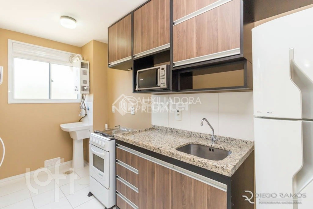 Apartamento à venda com 3 quartos, 61m² - Foto 2
