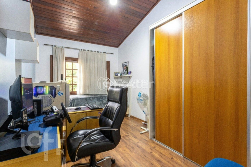 Casa à venda com 6 quartos, 432m² - Foto 27