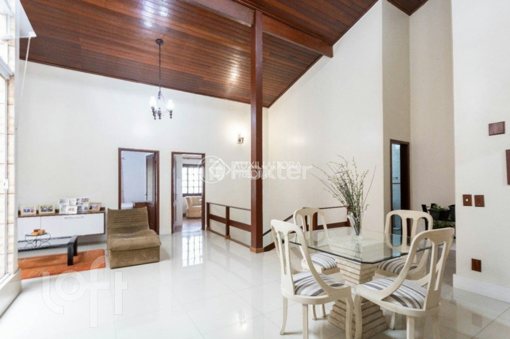 Casa à venda com 6 quartos, 432m² - Foto 25