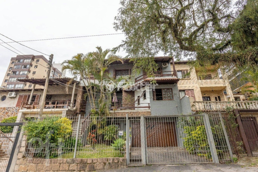 Casa à venda com 6 quartos, 432m² - Foto 70