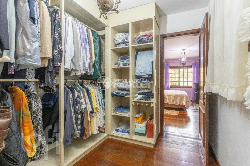 Casa à venda com 6 quartos, 432m² - Foto 16