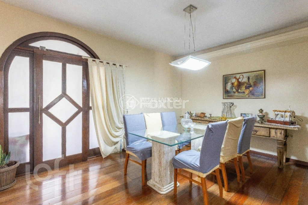 Casa à venda com 6 quartos, 432m² - Foto 7