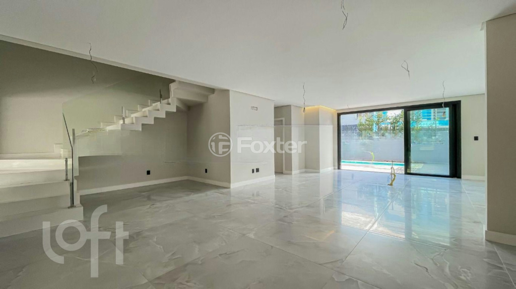 Casa de Condomínio à venda com 3 quartos, 255m² - Foto 1