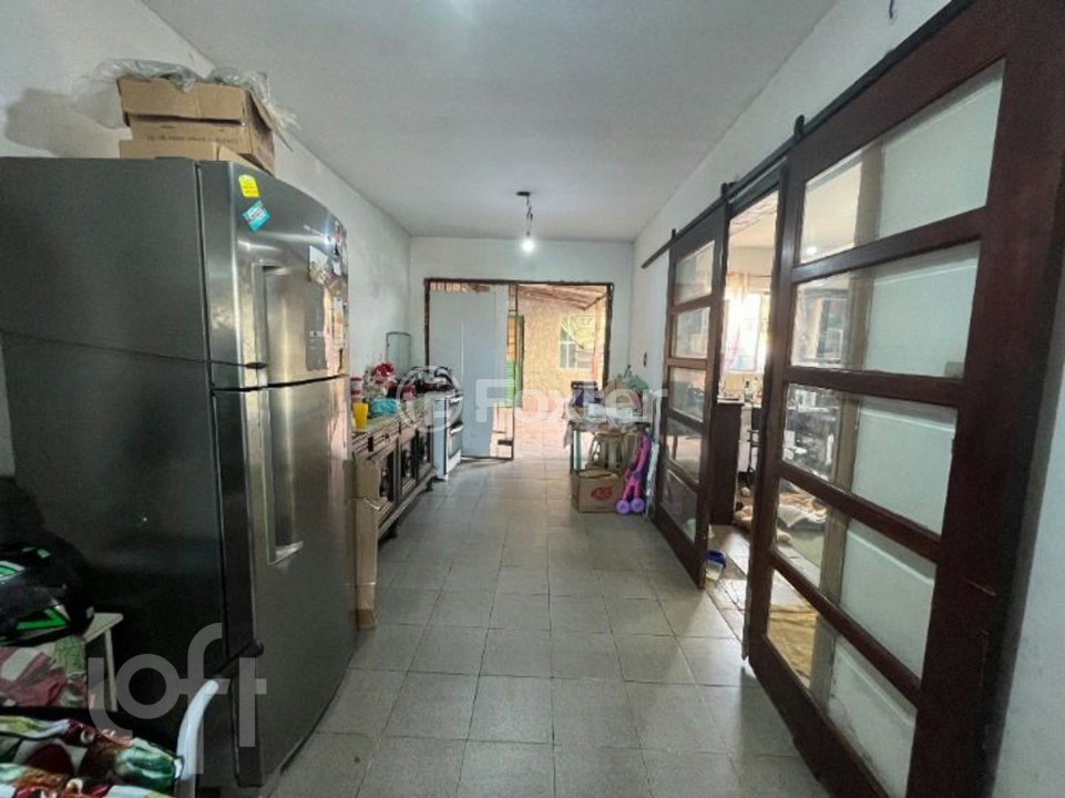 Casa à venda com 2 quartos, 158m² - Foto 2