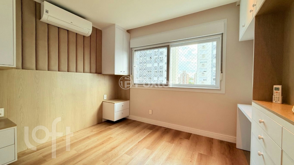 Apartamento à venda com 3 quartos, 81m² - Foto 15
