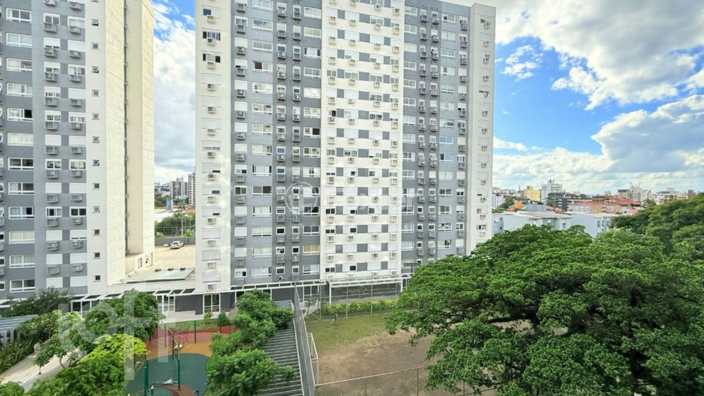 Apartamento à venda com 3 quartos, 81m² - Foto 2