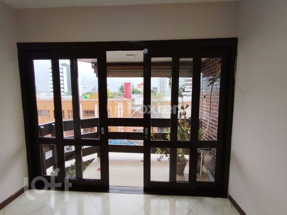 Apartamento à venda com 2 quartos, 73m² - Foto 4
